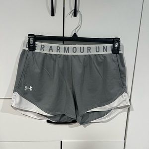 Under Armour athletes shorts .‎ Size M